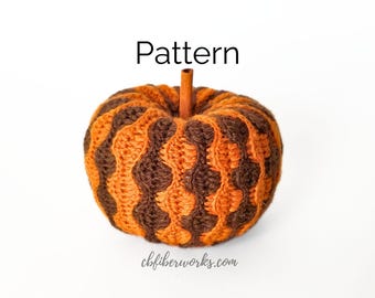 Wavy Pumpkin Crochet Pattern | Easy Craft Fair Pumpkin Project