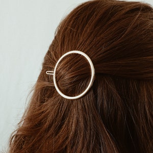 MAGNA NAKED runde Haarspange in Gold, Silber, Roségold / Brautschmuck / Brautjungfer / Haarclip / Geschenk / Haarschmuck groß Bild 8