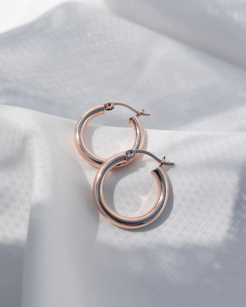 BLANCA MIDI Wide hoop earrings 20 mm in gold, silver or rose gold image 5