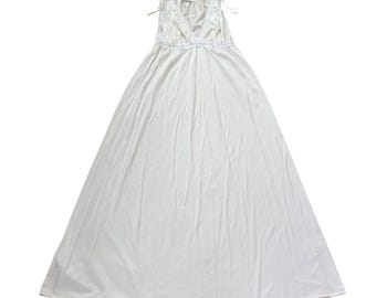 Miss Elaine Vintage Cream Lace Rosette Antron Nylon Nightgown Medium 1980s Union