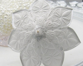 20 white embossed petals with silver edges Cocktail umbrellas white cocktail toppers paper tiny umbrellas wedding reception wine bar supply