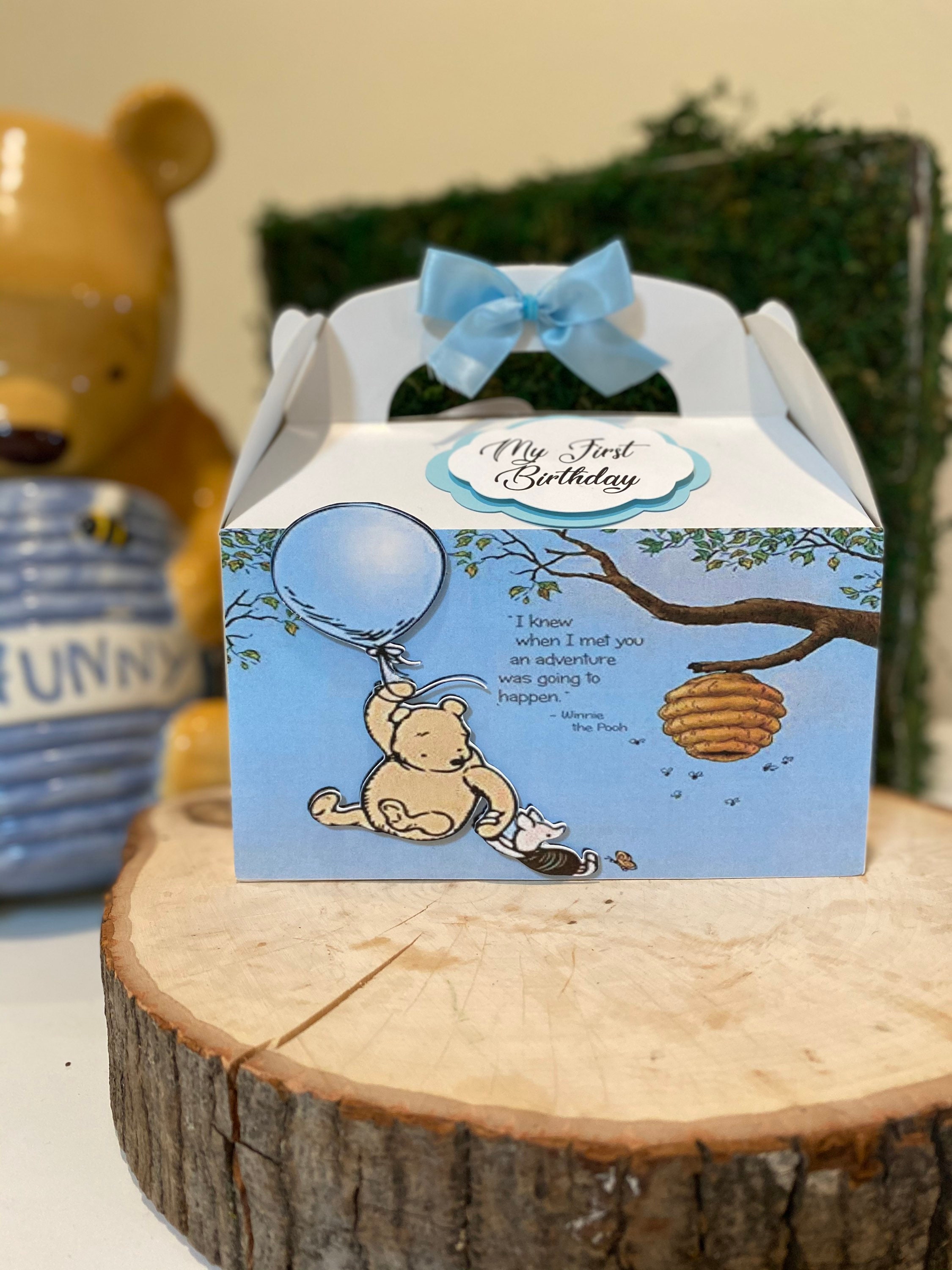 SumDirect Paper Beehive Gift Boxes - 50Pcs Wedding Favor Candy Boxes with  Ribbons,Yellow Winnie The Pooh Baby Shower Bee Gift Box for Birthday