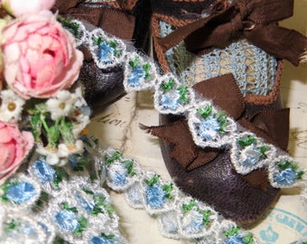 2 Yards BLUE HEART LACE Tiny Fancy Trim Applique French Dress Schiffli Lace Venise Vintage Antique Ribbon Rococo Rosette Flower