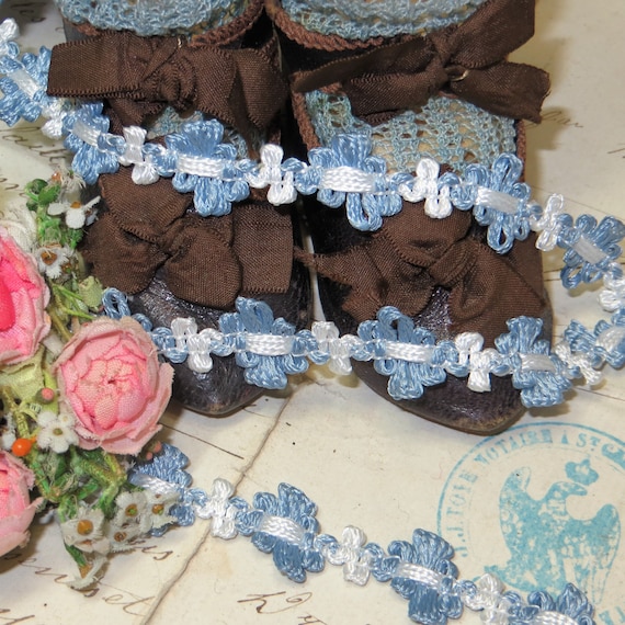 1y FRENCH BLUE OMBRE ROCOCO ROSETTE RIBBON VTG FRENCH DOLL DRESS TRIM ANTQ WORK