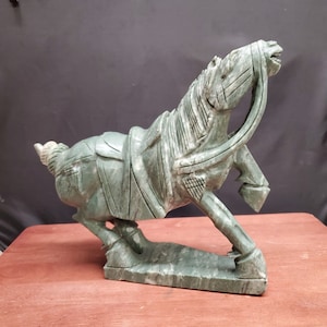 Vintage Chinese Green Stone Fengshui Fortune Horse Display Figure