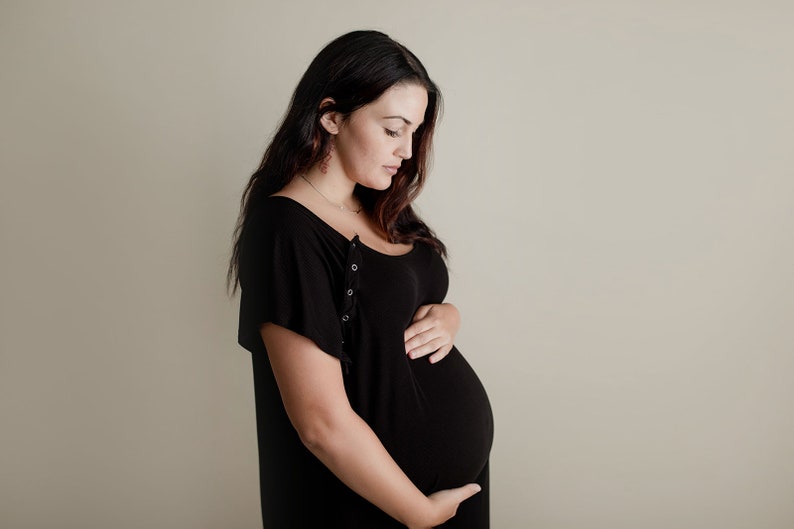 Robe noire dhôpital de travail et daccouchement Robe de maternité Robe de robe dallaitement Sac d'hôpital Sac maman Chemise de nuit de maternité image 8