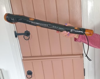 Irish blackthorn display art 24 inchs long 3x2  at bottom  800 grms in weight 1.5 in diam full of natural thorn stumps a unique display unit