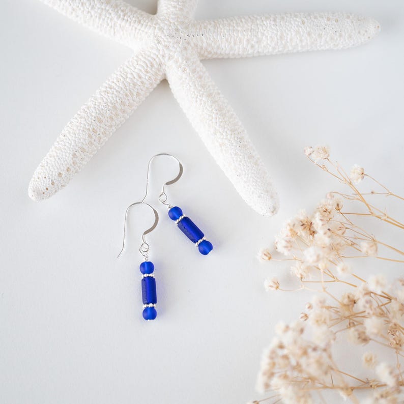 Cobalt blue sea glass earrings: Small dangle drop, Handmade jewelry, Sterling silver, Minimalist, Lightweight bild 7