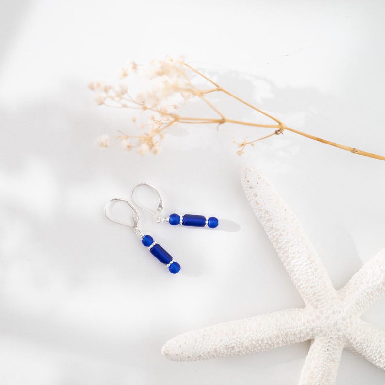 Cobalt blue sea glass earrings: Small dangle drop, Handmade jewelry, Sterling silver, Minimalist, Lightweight bild 8