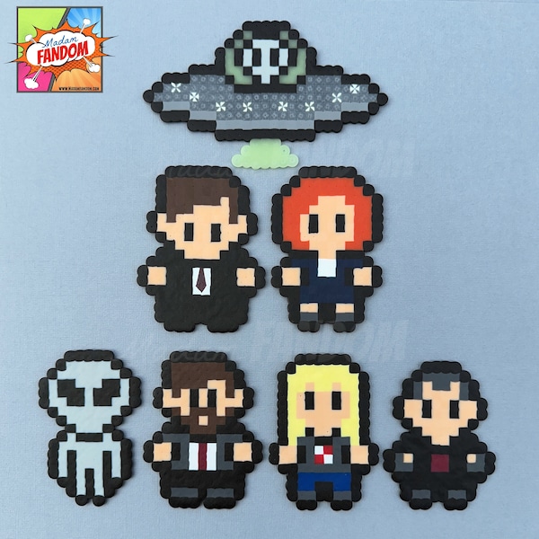 Magnets The X-Files - HANDMADE Magnets - Mulder, Scully, Alien, The Lone Gunmen - Wedding Favors - XFiles Party Gifts - Mothers Day Gift