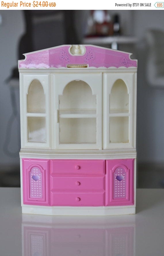 SALE TIME Vintage dollhouse CUPBOARD / vintage dollhouse furniture / singing cupboard
