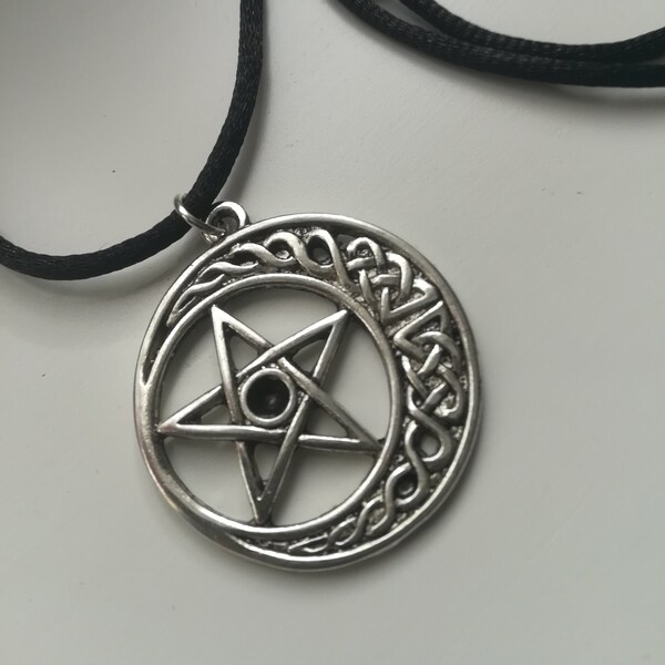 Crescent silver moon, pagan, witch jewellery, wicca pentagram, star jewellery, boho, unique, gift for him or her. Silver necklace. Uk