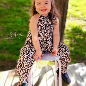 Baby girl, leopard jumpsuit romper, ready to ship, spring outfit, summer outfit, multiple season, baby coming home outfit, adjustable