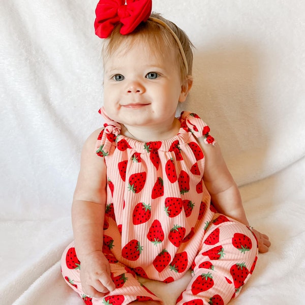 Baby girl, strawberry jumpsuit romper, ready to ship, spring outfit, summer outfit, multiple season, baby coming home outfit, adjustable