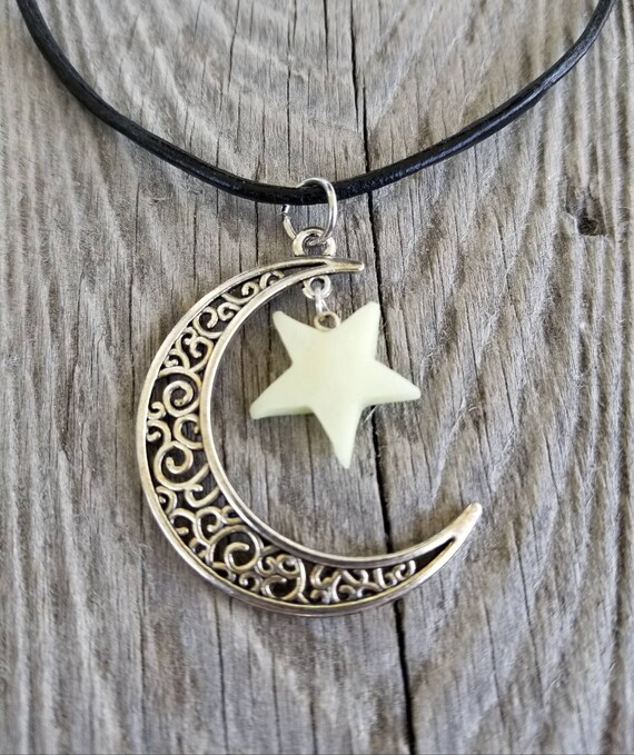 Coloured Crescent Moon /& Star Pendant Necklaces