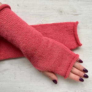 Gants en laine dalpaga tricotés, chauffe-bras en alpaga pur, chauffe-poignets tricotés, mitaines, gants tricotés, Gestrickte Armstulpen, gants tricotés pour femmes Coral