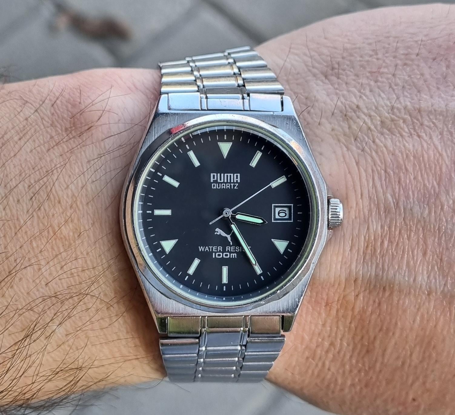 Rare Vintage 1990's JAPAN W47320-70 Black Dial Men's Quartz Watch