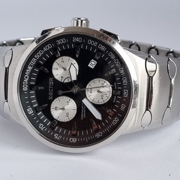 Véritable montre de plongée suisse SECTOR 700 chronographe avec cadran noir pour hommes