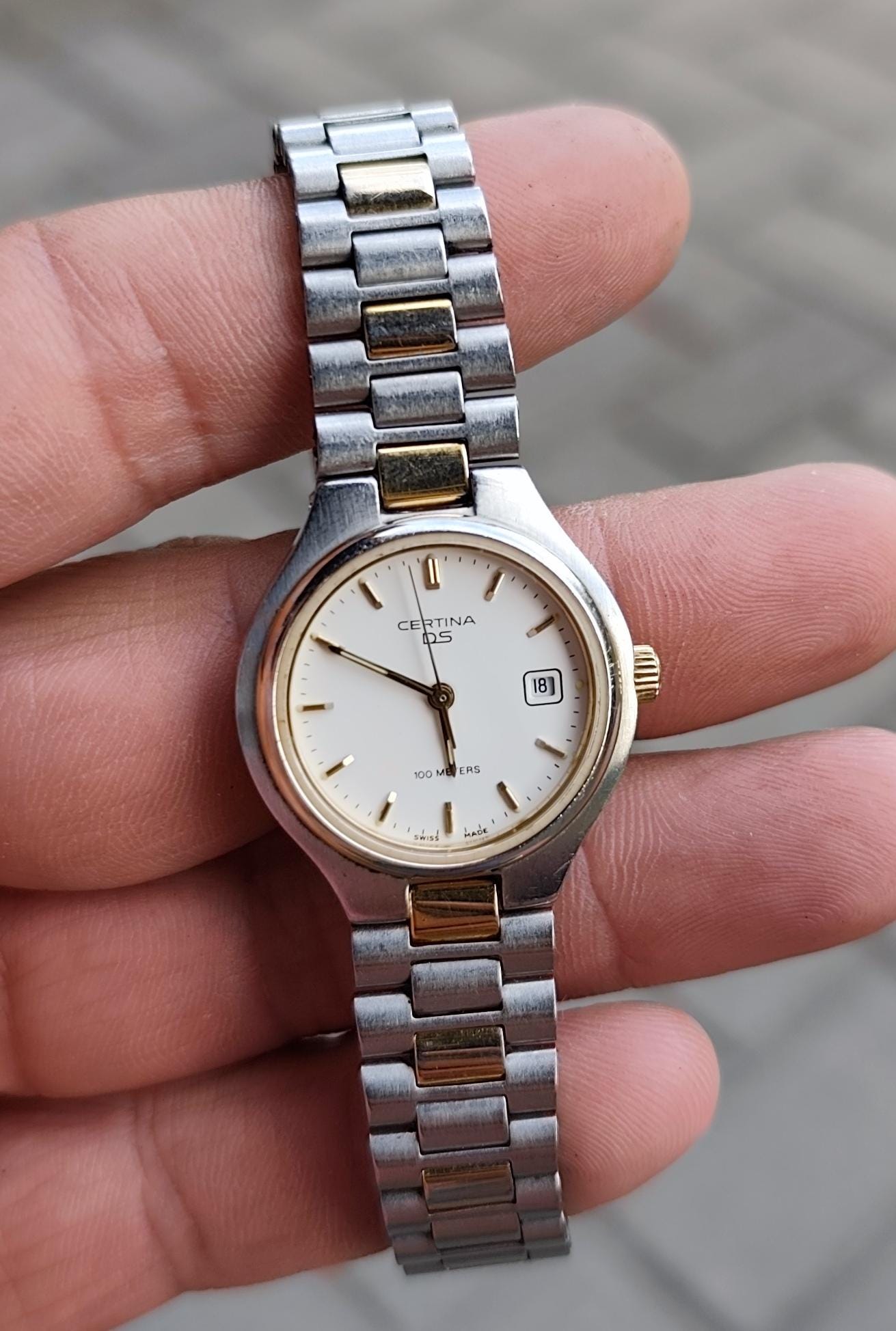 ヴィンテージ スイス製 1990年製 CERTINA サファイアホワイトダイヤル 