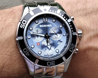 Montre Seiko Chronographe 7T32-5A10 SQ100 - À Quartz, Occasion Très Bon état