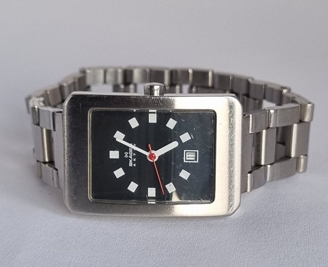 Rare Vintage Danish SKAGEN Aktiv A16SSRB Black Dial Women display picture 2