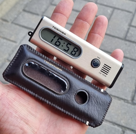 Vintage 1979 Japan Toshiba LQ-100A Travel Clock - Etsy