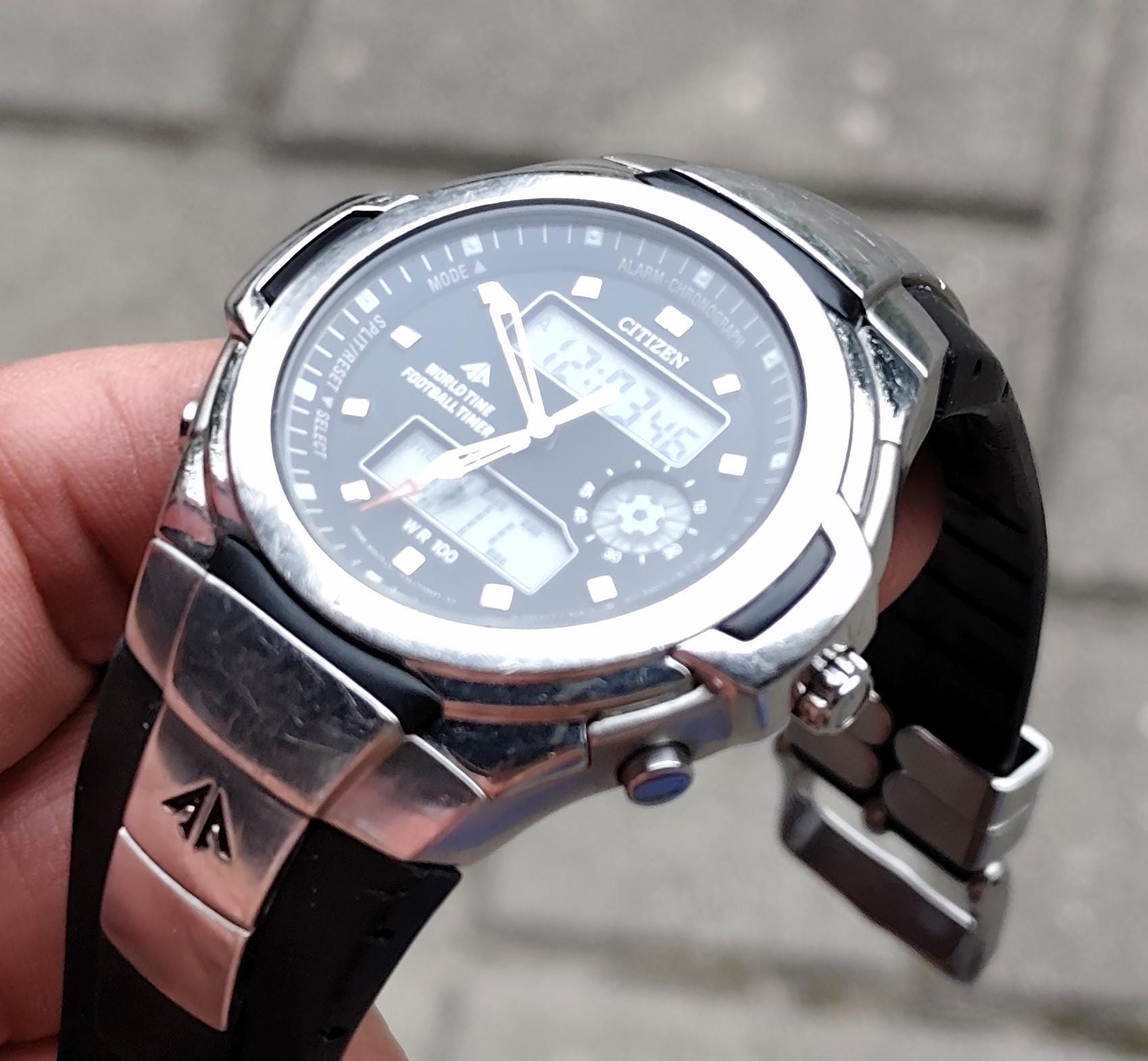 Genuine Vintage 2002 CITIZEN C470-S98071 Promaster Worldtime