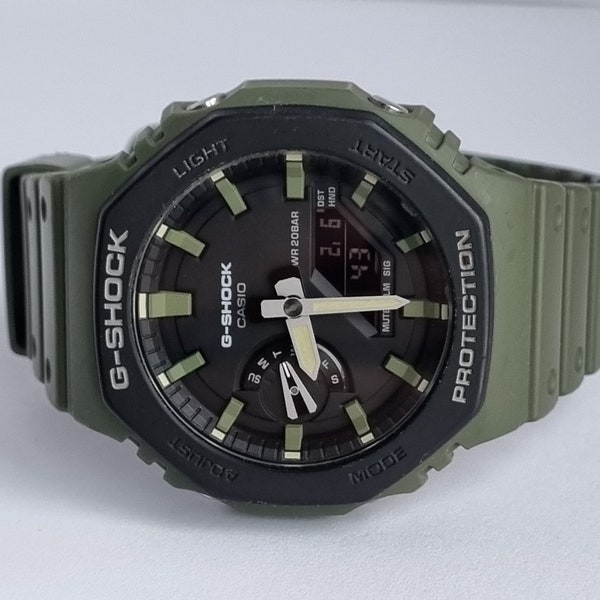 2020 CASIO G-Shock Carbon Core Guard GA-2110SU (5611) Montre à quartz pour homme