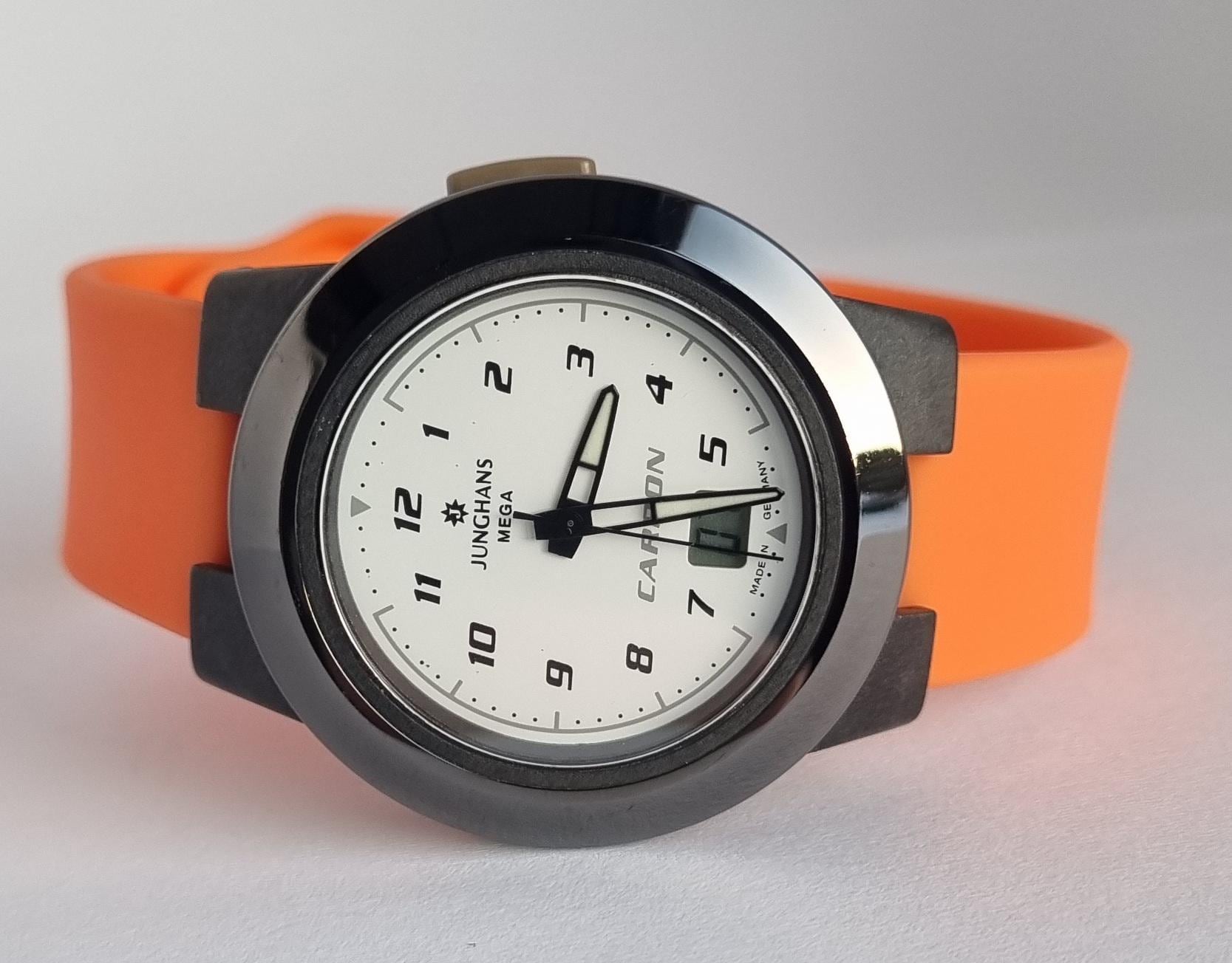 Vintage German JUNGHANS 50/2991 003 Mega Carbon Men's Quartz Radio