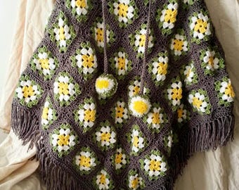 Crochet granny square poncho pattern, crochet poncho pattern, granny square pattern, multiple sizesl