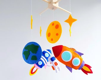 Nursery Felt Baby crib mobile, space mobile, Felt cot crib mobile, Space decor baby room, baby crib mobile astronauts rockets and planets