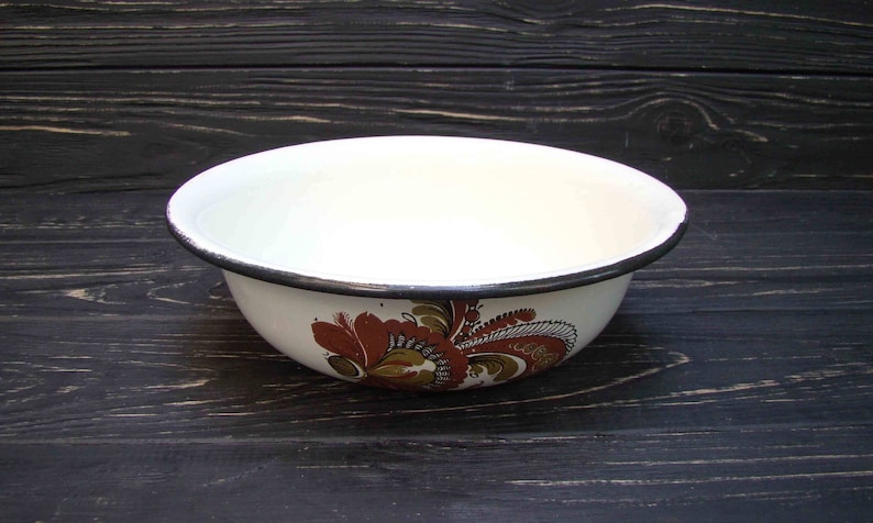 Enamel Bowl Vintage Enamelware Country Kitchen Decor Retro Home Decor Farmhouse Decor Rustic Bowl Old Bowl Soviet Shabby Chic Bowl