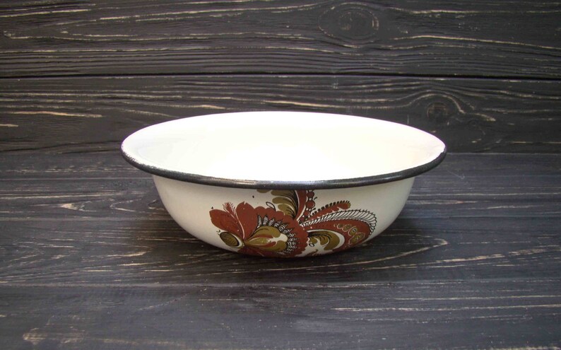 Enamel Bowl Vintage Enamelware Country Kitchen Decor Retro Home Decor Farmhouse Decor Rustic Bowl Old Bowl Soviet Shabby Chic Bowl