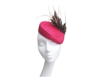 Fuchsia Pink Percher Hat / Headpiece for Races, Weddings, Gold Cups, Christenings. Ascot, Goodwood, Epsom Derby, Polo Gold Cup!