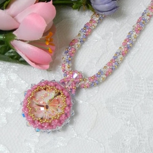 REVERSIBLE NECKLACE TUTORIAL - Beaded Flower Necklace with Cabochon Pendant