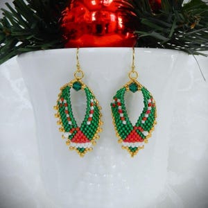 Beaded Brick Stitch Santa Hat Christmas Earrings DIY TUTORIAL/PATTERN