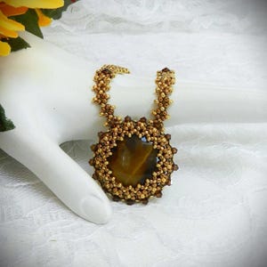 Round, Oval, and Teardrop Cabochon Bezel Pendant Necklace TUTORIAL/PATTERN