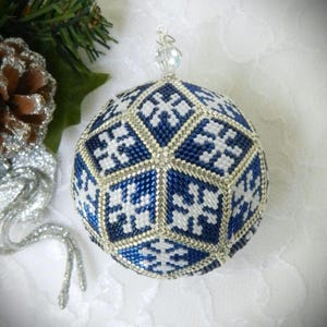 3D Beaded Peyote Triangle Ball Snowflake Christmas DIY Ornament TUTORIAL/PATTERN