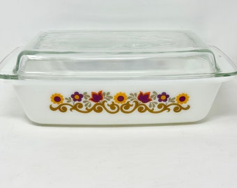 JAJ Briarwood Spacesaver Vintage Pyrex Lidded Casserole Dish US 542