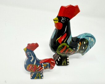 Pair of Dala Roosters/Chickens 5” & 8.5”