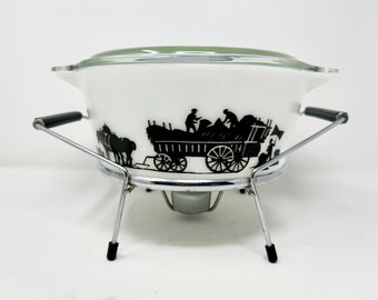 JAJ Pyrex Large Haymaker 3 1/2 Pint Casserole Dish & Warming Stand 1967 Vintage