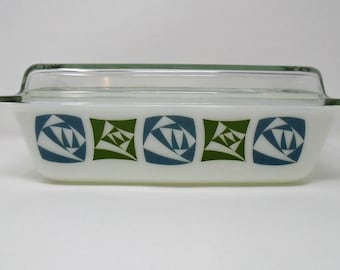 JAJ Pyrex Checkers Lidded Spacesaver Vintage 1960's