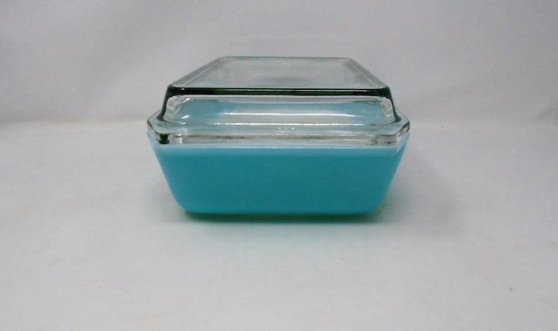 Rare Duck Egg Blue Snowflake JAJ Vintage Pyrex Gaiety Deep Size Space Saver Casserole Dish Spacesaver HTF