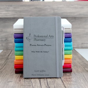 Personalized engraved company logo leather bound, elastic strip with the same color media company