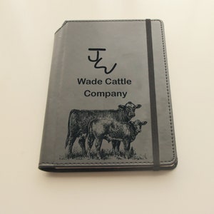 Grabado de becerro de vaca a partir de su foto. El mejor regalo para su hija, amigos, mamá, papá: cuaderno de bocetos encuadernado en cuero, diario de viaje.