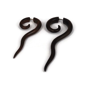 Faux calibres, Faux bouchons d&#39;oreilles, Faux brancards, Faux bouchons d&#39;oreilles, Boucles d&#39;oreilles en bois, Bouchons d&#39;oreilles en bois, Bouchons d&#39;oreilles tribaux, Faux brancards d&#39;oreilles