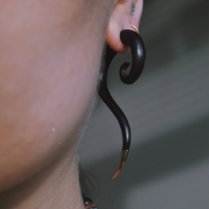 Murali Fake Gauge Earrings - Faux Gauge Earrings - Fake Ear Gauge - Fake Ear Stretcher - Fake Piercing - Split Earrings - Gauge Jewelry