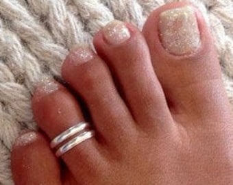 Toe Ring - Silver Toe Ring - Adjusable Toe Ring - Foot Accessories - Foot Ring - Foot Jewelry - Band Toe Ring - Gifts Under 20