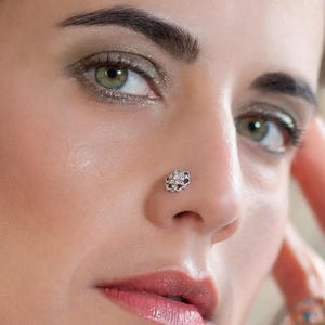 Flower Nose Stud, Indian Nose Stud, Small Sterling Silver Nose Piercing, Indian Nostril Jewelry, 20g Nose Piercing, Nose Stud For Women NS27
