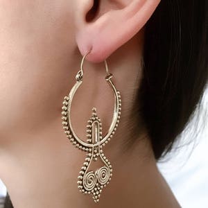 Brass Earrings - Brass Hoops - Tribal Earrings - Indian Earrings - Ethnic Hoops - Tribal Hoops - Ethnic Earrings - Brass Jewelry - EB105